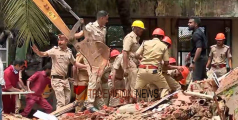 കോട്ടയം മെഡിക്കൽ കോളേജിലെ അപകടം ; തകര്‍ന്നുവീണ ശുചിമുറിയുടെ കെട്ടിടാവശിഷ്ടങ്ങള്‍ക്കിടയില്‍ നിന്നും ഒരാളെ കണ്ടെത്തി