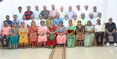ഇന്നലെ എന്നപോൽ; ഓർമ്മകളുടെ ചിറകിലേറി പ്രീഡിഗ്രിക്കാരുടെ കുടുംബമേള