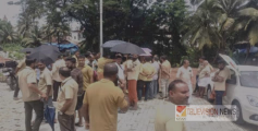 തലശ്ശേരി റെയിൽവെ സ്റ്റേഷനിലെ പാർക്കിംഗ് മാറ്റി ; മുന്നറിയിപ്പില്ലാതെ  മാറ്റിയതിനെതിരെ ഓട്ടോ ഡ്രൈവർമാരുടെ പ്രതിഷേധം