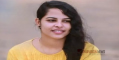 ഗൾഫിൽ നിന്നെത്തിയത് ആഴ്ചകൾക്ക് മുൻപ്; ഇരുപത്തേഴുകാരി ട്രെയിന്‍ തട്ടി മരിച്ച നിലയില്‍, യുവതി ഉപേക്ഷിച്ച കാർ കണ്ടെത്തി