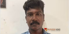 'പ്രജാപതി'യുടെ ഉടമയെ തിരക്കിയെത്തി; ബസ് തട‌ഞ്ഞ് നിർത്തി വാൾ വീശി ഭീകരാന്തരീക്ഷം സൃഷ്ടിച്ചു, 46കാരൻ അറസ്റ്റിൽ