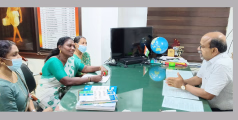തലശേരി ജനറൽ ആശുപത്രിയുടെ ശോചനീയവസ്ഥ  ;  മഹിള കോൺഗ്രസ് ആശുപത്രി സൂപ്രണ്ടിനെ ഉപരോധിച്ചു
