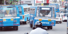 തൈക്കൂടം–വൈറ്റില റോഡിൽ  ഗതാഗതക്കുരുക്ക്‌ രൂക്ഷം 