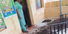 അങ്കണവാടിയിൽ സമൂഹവിരുദ്ധരുടെ ആക്രമണം ; ചെടിച്ചട്ടികൾ തല്ലിയുടച്ച് പറമ്പിലിട്ടു, മണ്ണുവാരി വരാന്തയിൽ വിതറി