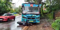 ഇരിക്കൂർ പെരുവളത്തുപറമ്പിൽ വാഹനാപകടം