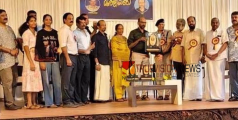 കാൽപന്തിൽ തിളങ്ങി; വോളിബോൾ താരം മുരളിയെ ആദരിച്ച് വീവൺ കൂട്ടയ്മ