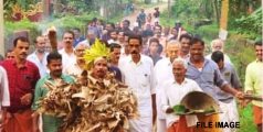 'കലിയാ കലിയാ കൂയ്..... ചക്കേം മാങ്ങേം തന്നേച്ചു പോണേ...'