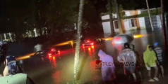വാഹനങ്ങൾ വെള്ളത്തിൽ; കനത്ത മഴ, കുറ്റ്യാടിയിലെ കാർ ഷോറൂമിൽ വെള്ളം കയറി