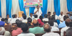 ഉമ്മൻചാണ്ടി അനുസ്മരണം സംഘടിപ്പിച്ച് പേരാവൂർ ബ്ലോക്ക് കോൺഗ്രസ് കമ്മിറ്റി
