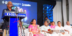 ഒരുമയോടെ അവരെത്തി; മടപ്പള്ളി ഗവ:കോളേജിൽ ആദരിക്കലും അനുമോദിക്കലും വർണാഭമായി 