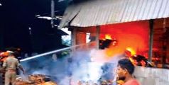 നാലാംമൈൽ വ്യവസായ മേഖലയിലെ പ്ലൈവുഡ് കമ്പനിയിൽ തീപ്പിടിത്തം
