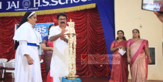 കൂത്ത് പറമ്പ് റാണി ജയ് ഹയർ സെക്കൻ്ററി സ്കൂളിൽ വിവിധ സ്കൂൾ ക്ലബുകൾ പ്രവർത്തനമാരംഭിച്ചു ; പ്രശസ്ത ചിത്രകാരൻ ബി.ടി.കെ അശോക് ഉദ്ഘാടനം ചെയ്തു