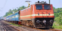 കണ്ണൂരിൽ കൂട്ടുകാരന്‍റെ കല്ല്യാണത്തിന് പോകാൻ റെയിൽവേ സ്റ്റേഷനിൽ എത്തി; ഗുരുവായൂര്‍ എക്സ്പ്രസില്‍ കേറുന്നതിന് തൊട്ടുമുമ്പ് യുവാവിന് പാമ്പുകടിയേറ്റു