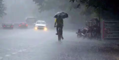 അടുത്ത അഞ്ച് ദിവസം മഴ തുടരുമെന്ന് കേന്ദ്ര കാലാവസ്ഥാ വകുപ്പ്