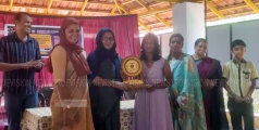 വാല്യക്കോട് എയുപി സ്കൂള് പൂര്വ വിദ്യാര്ഥി ദേവനന്ദക്ക് ആദരം