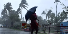 കേരളത്തിൽ കനത്ത മ‍ഴ തുടരുന്നു....: കണ്ണൂർ ഉൾപ്പെടെ നാല് ജില്ലകളിൽ  യെല്ലോ അലെർട്ടുകൾ 