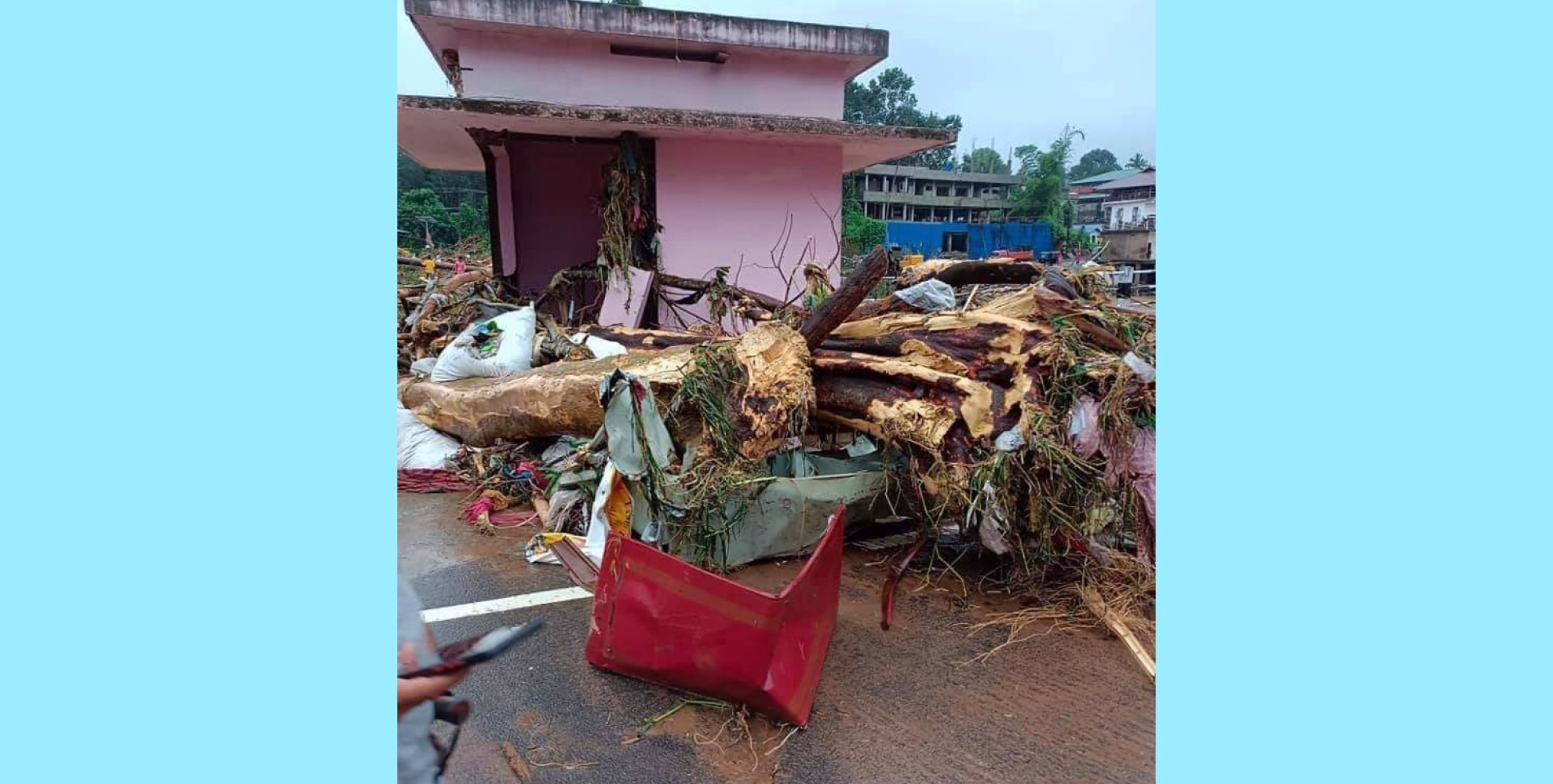 മുണ്ടക്കയം കൂട്ടിക്കലിൽ നിന്ന് കൂടുതൽ മൃതദേഹങ്ങൾ കണ്ടെടുത്തു.