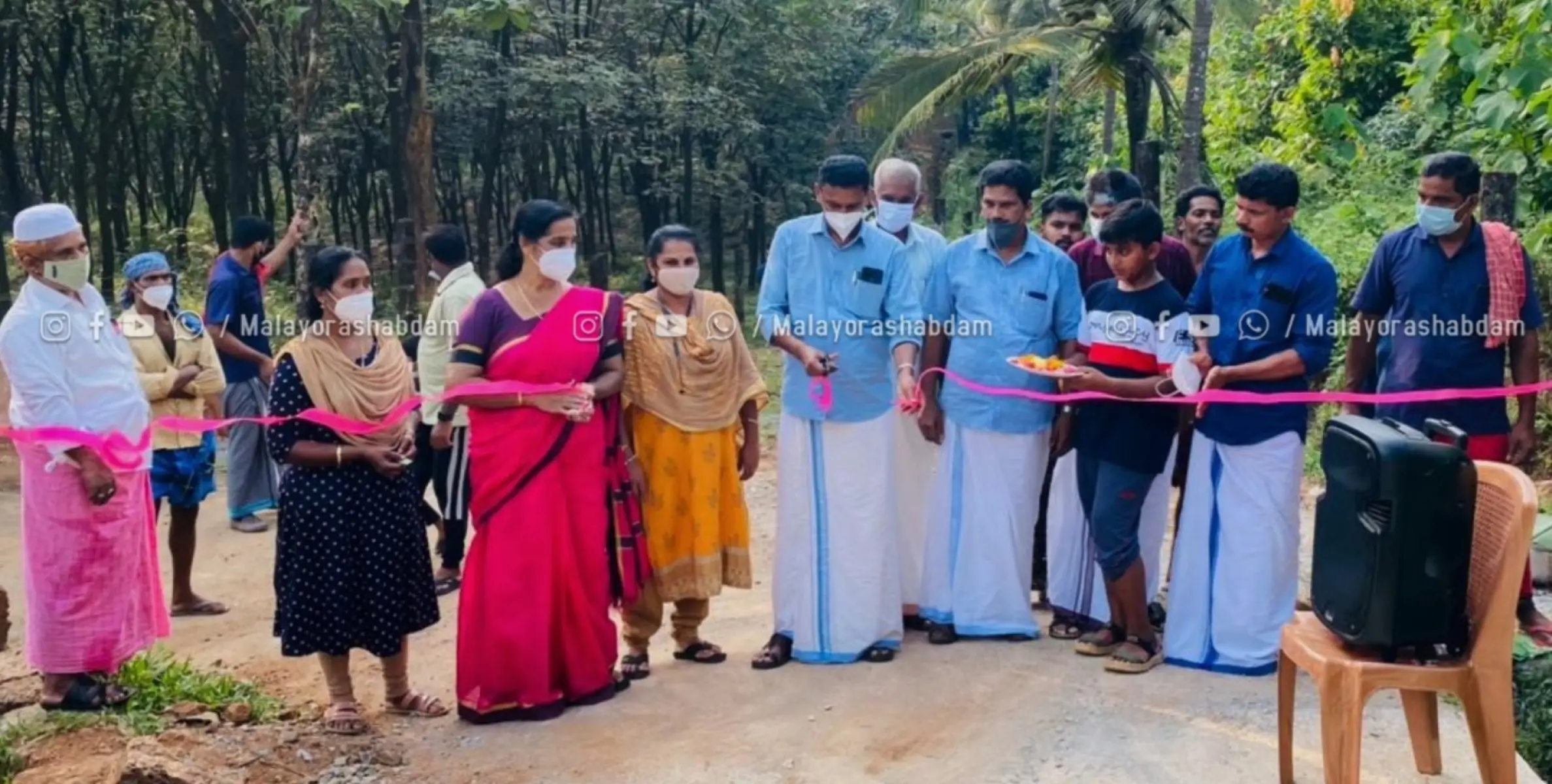 അടക്കാത്തോട് മൃഗാശുപത്രി കോൺക്രീറ്റ് റോഡ് ഉൽഘാടനം നടത്തി