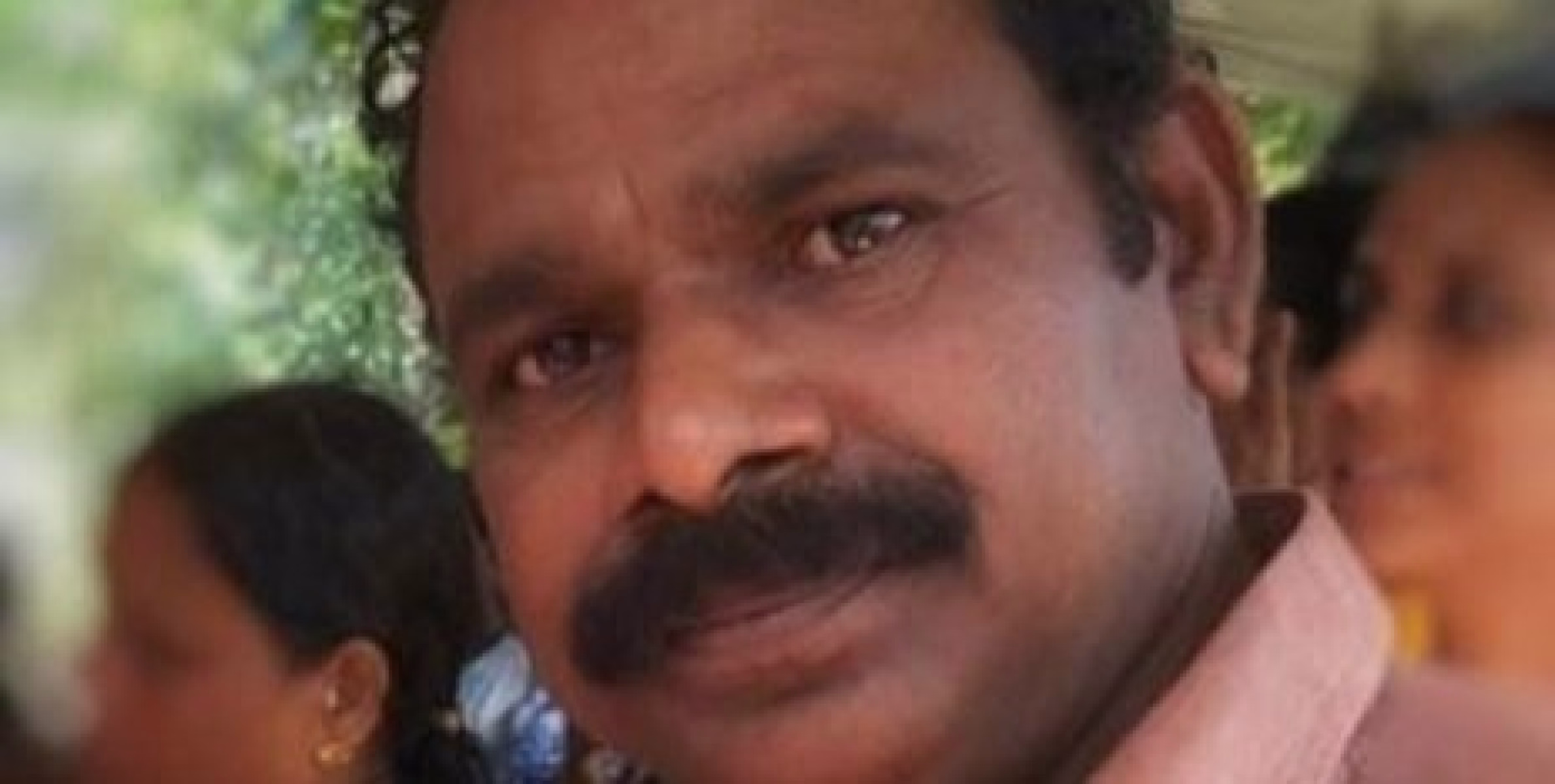 ബസും ബൈക്കും കൂട്ടിയിടിച്ച് ബൈക്ക് യാത്രക്കാരൻ മരിച്ചു.