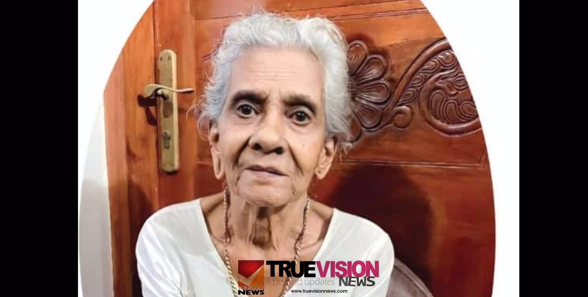 കാരത്തറ മാധവി അമ്മ അന്തരിച്ചു