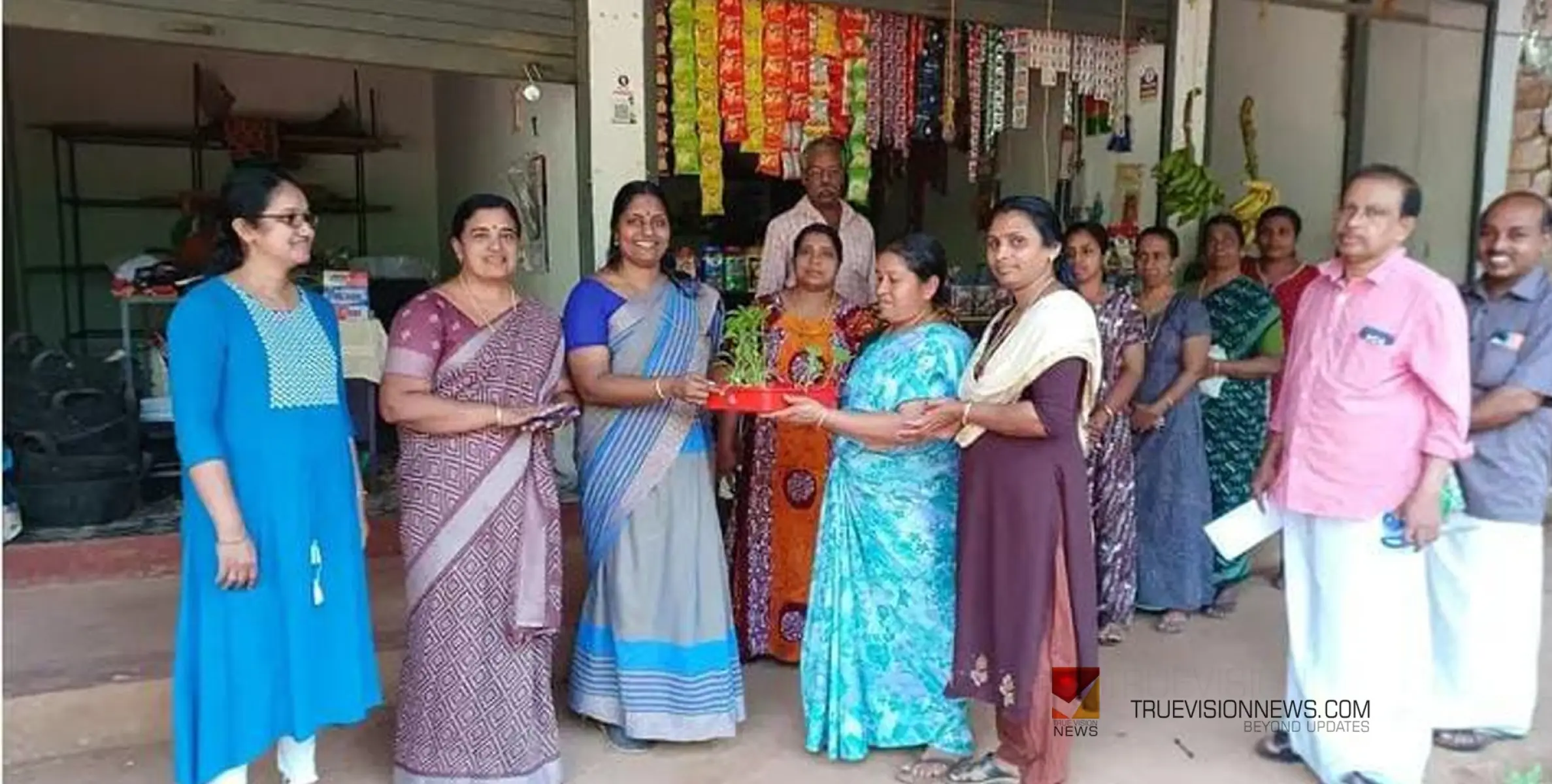 പച്ചക്കറി തൈ; അപേക്ഷിച്ച മുഴുവൻ പേർക്കും നൽകി
