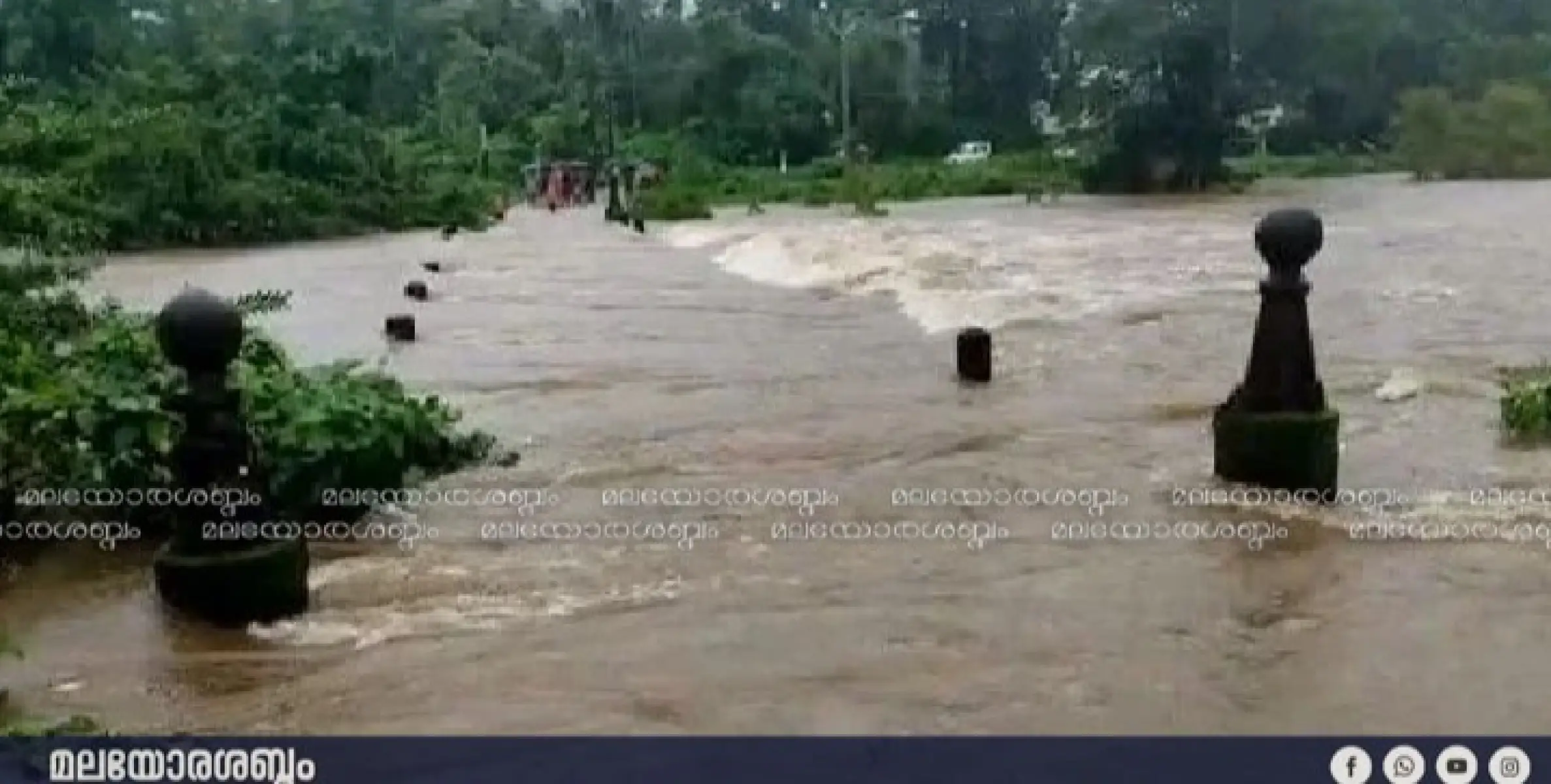 മലയോര മേഖലയില്‍ പുഴകള്‍ കരകവിഞ്ഞു; പാലങ്ങള്‍ മുങ്ങി, ഗതാഗതം തടസപ്പെട്ടു