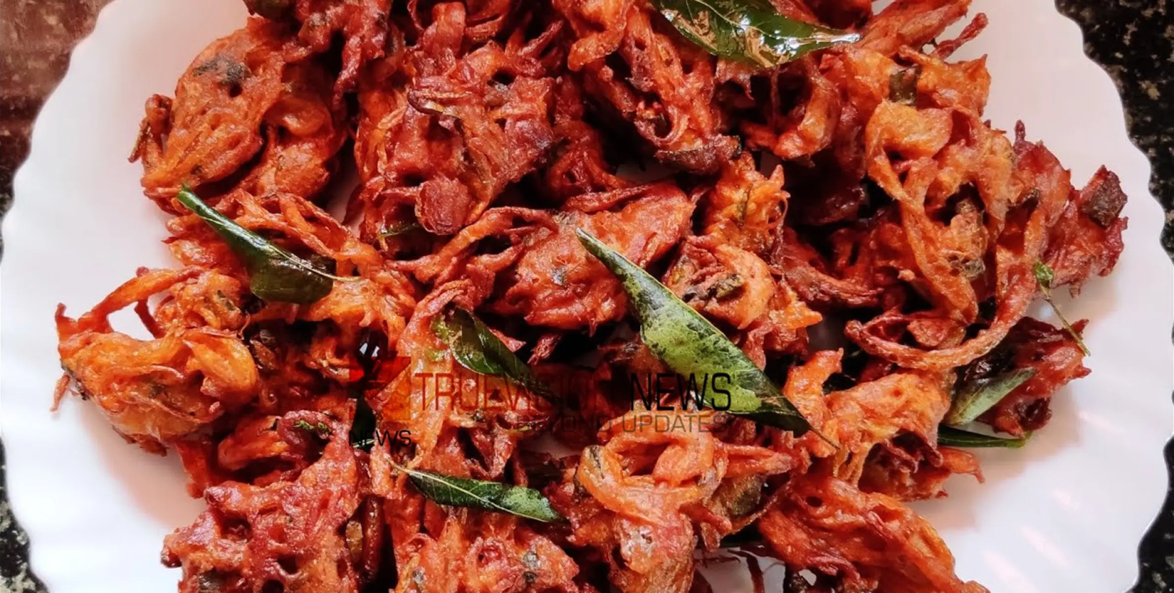 #cookery |  വൈകുന്നേരം കറുമുറെ കഴിക്കാൻ നല്ല ചൂട് ഉള്ളി  പക്കാവട ഉണ്ടാക്കാം ... 
