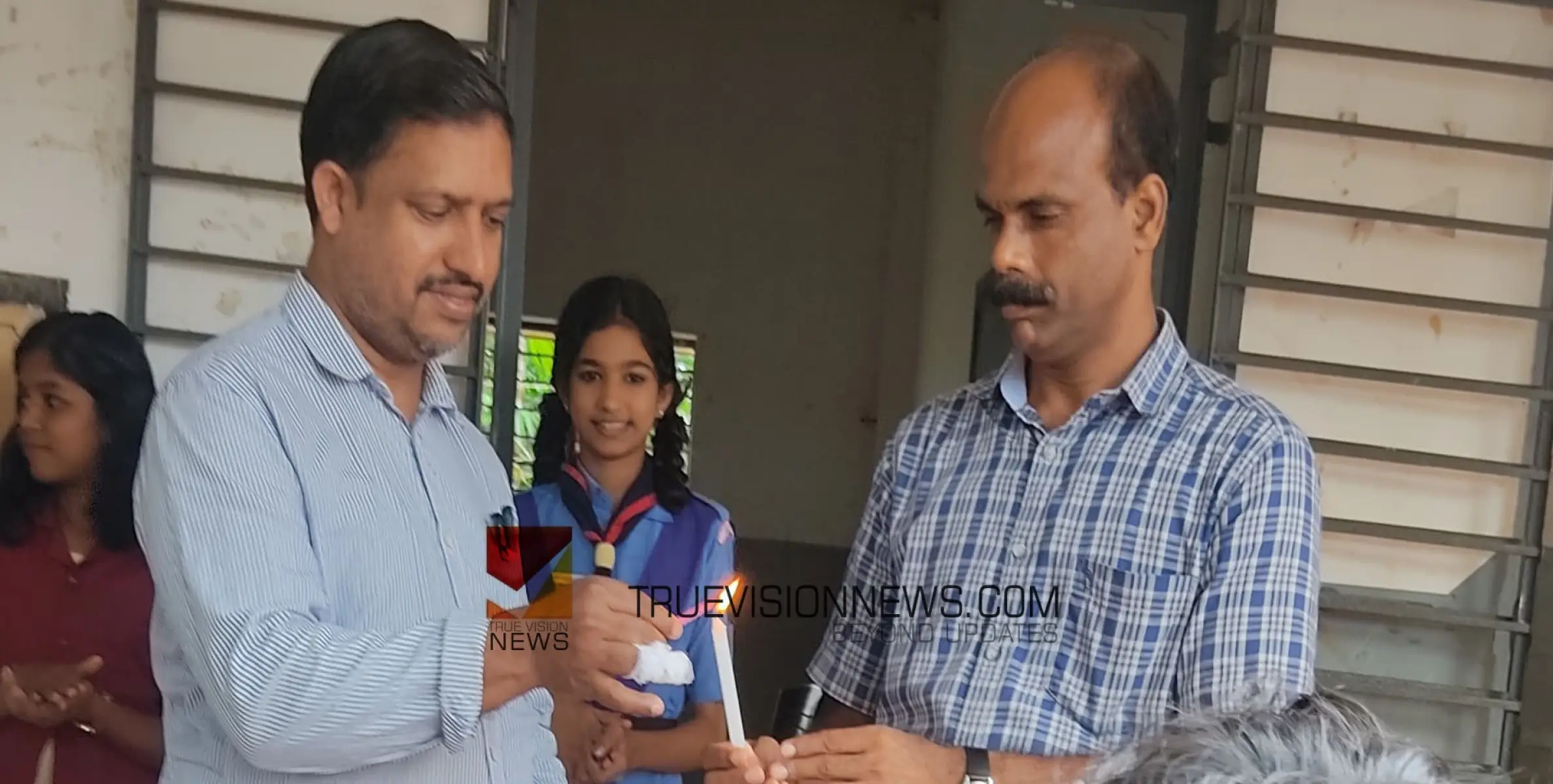 #teachersday| അധ്യാപക ദിനം;  ഒ സി എം ജി യു പി എസ് ചെറുകുന്ന് അധ്യാപക ദിനം സമുചിതമായി ആഘോഷിച്ചു