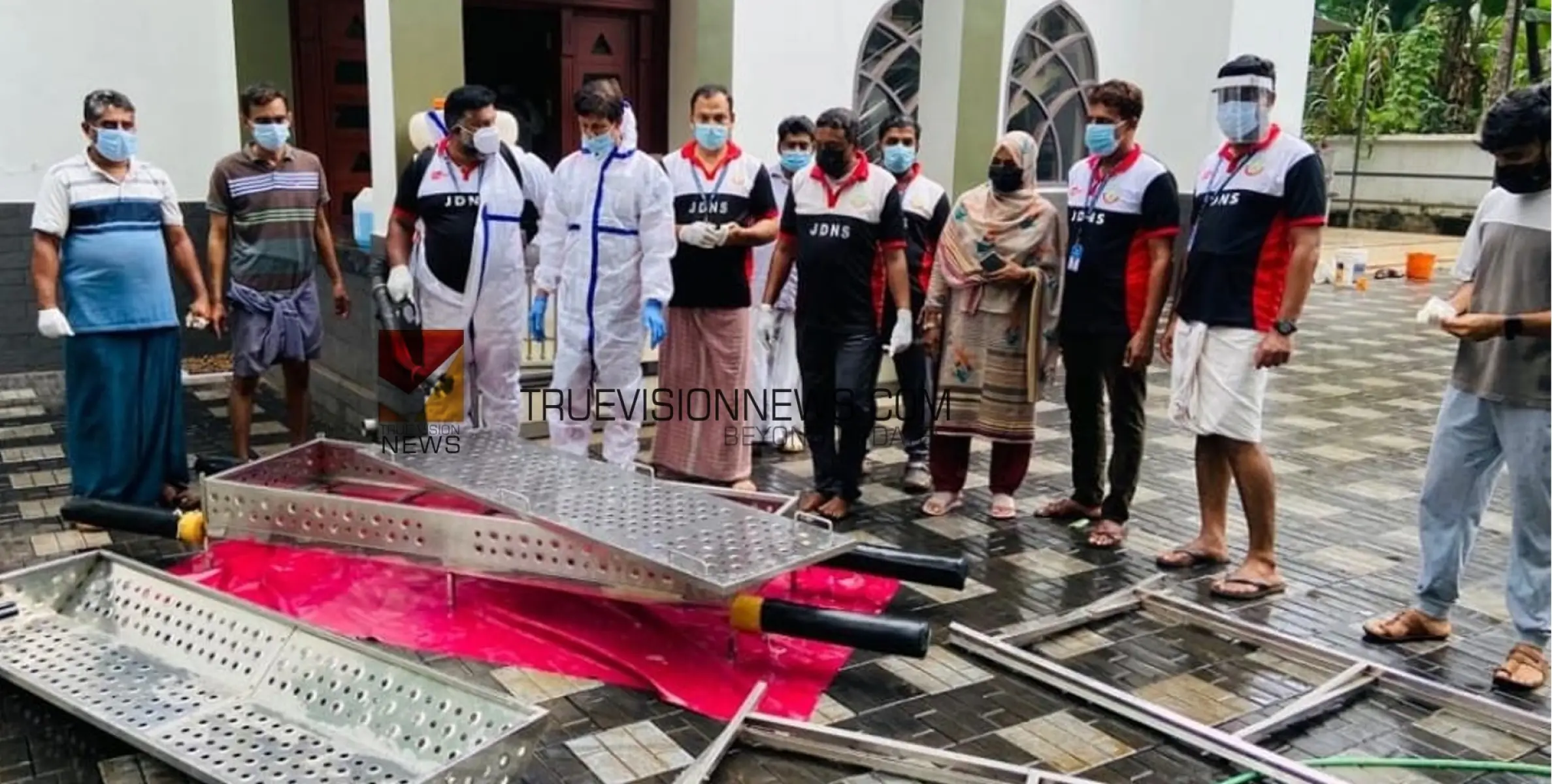 #nipah | നിപ; മരുതോങ്കരയിൽ മരിച്ച മുഹമ്മദലിയെ സംസ്കരിച്ച പള്ളിയും മയ്യത്ത് കട്ടിലും ശുചീകരിച്ചു