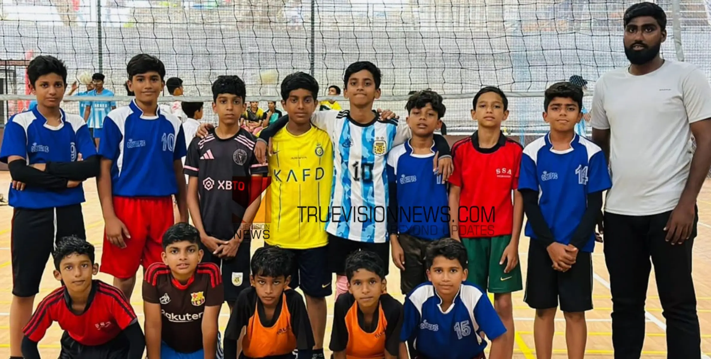 #volleyball | കടമേരി എം.യു.പി. സ്കൂളിന് വോളിബോൾ കിരീടം