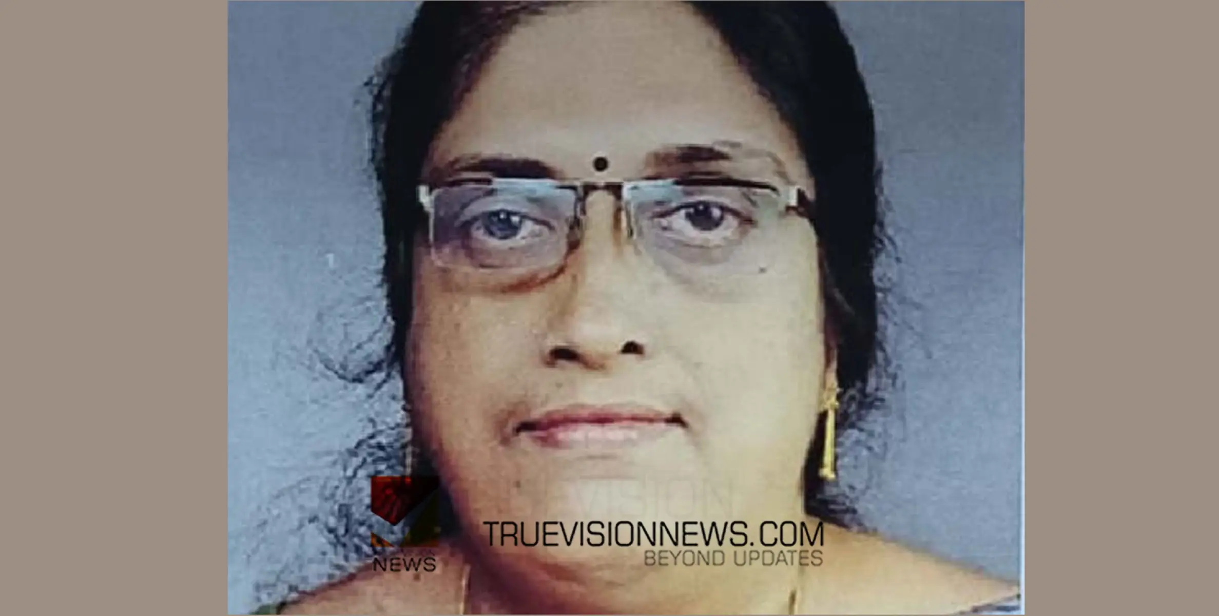 #housewifedied | റോഡിലെ കുഴിയിൽ വീണ് പരുക്കേറ്റ് ചികിത്സയിലായിരുന്ന വീട്ടമ്മ മരിച്ചു
