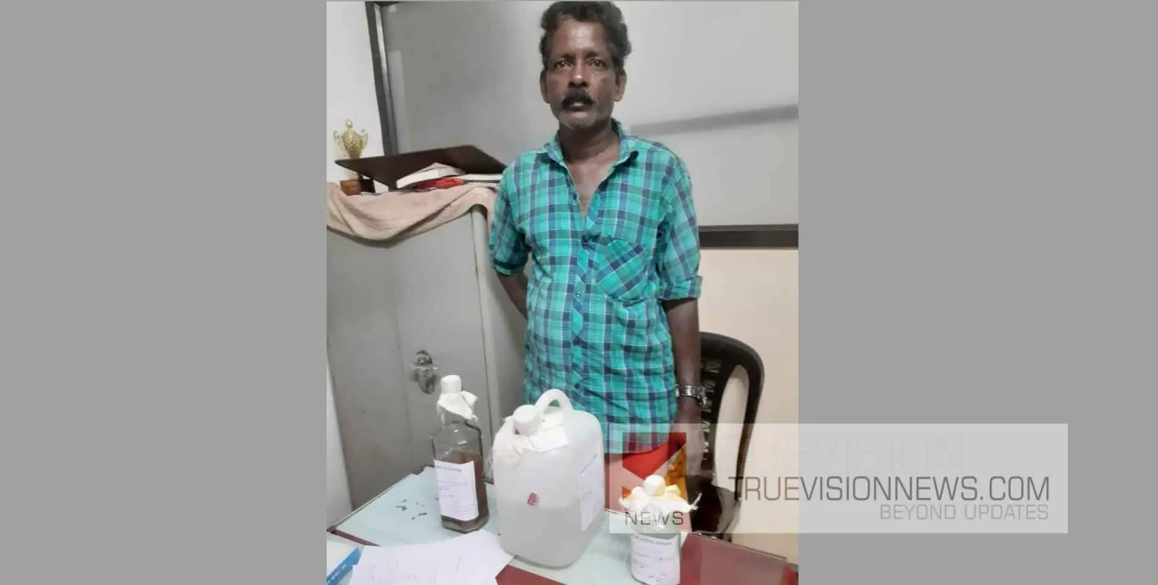 #arrest|  വടകരയിൽ ചാരായവുമായി ഒരാൾ പിടിയിൽ
