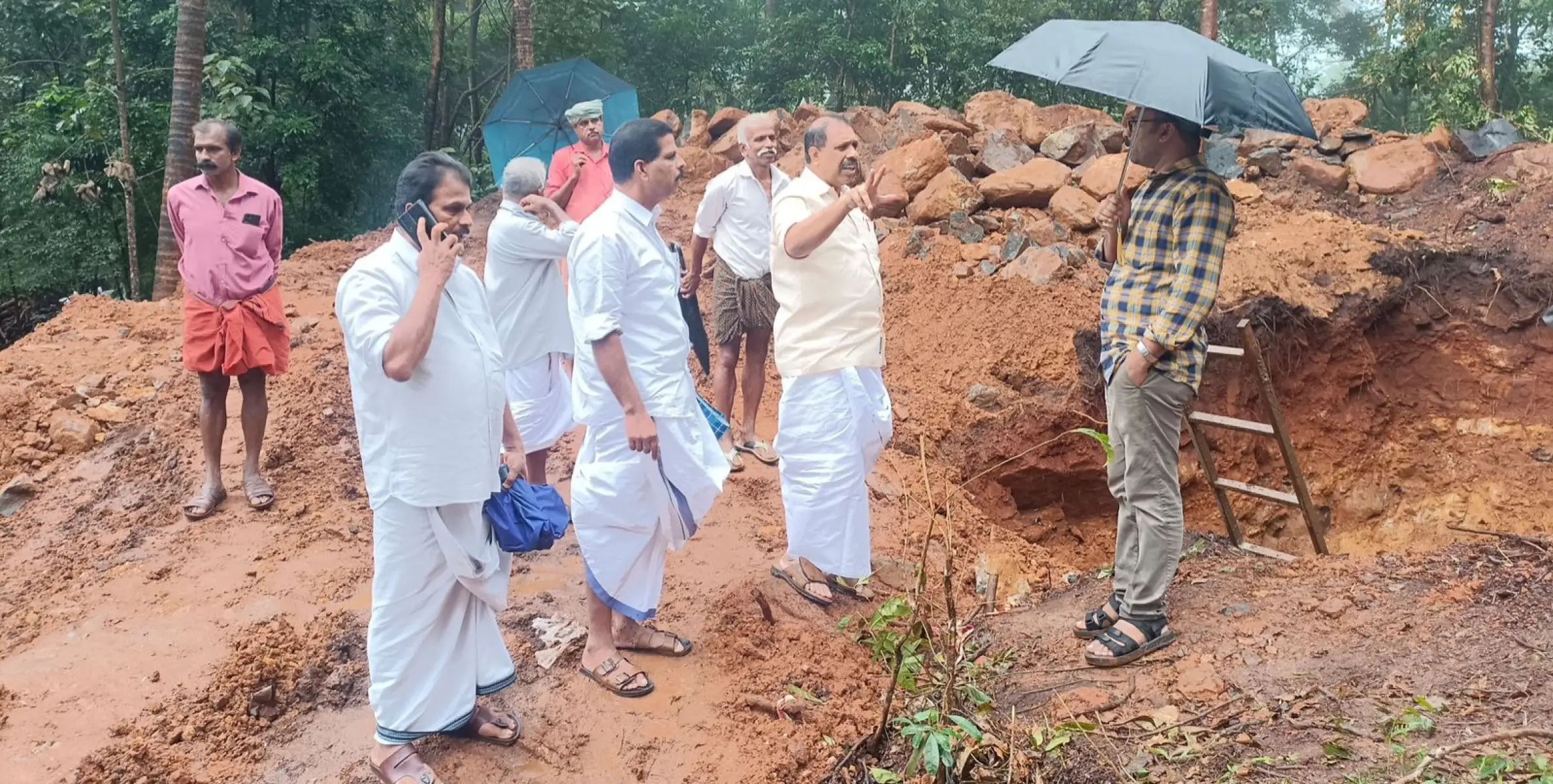 അനധികൃതമായി ആരംഭിച്ച 400 കെ.വി ലൈൻ നിർമാണം തടഞ്ഞ് അഡ്വ.സജീവ് ജോസഫ് എം.എൽ.എ