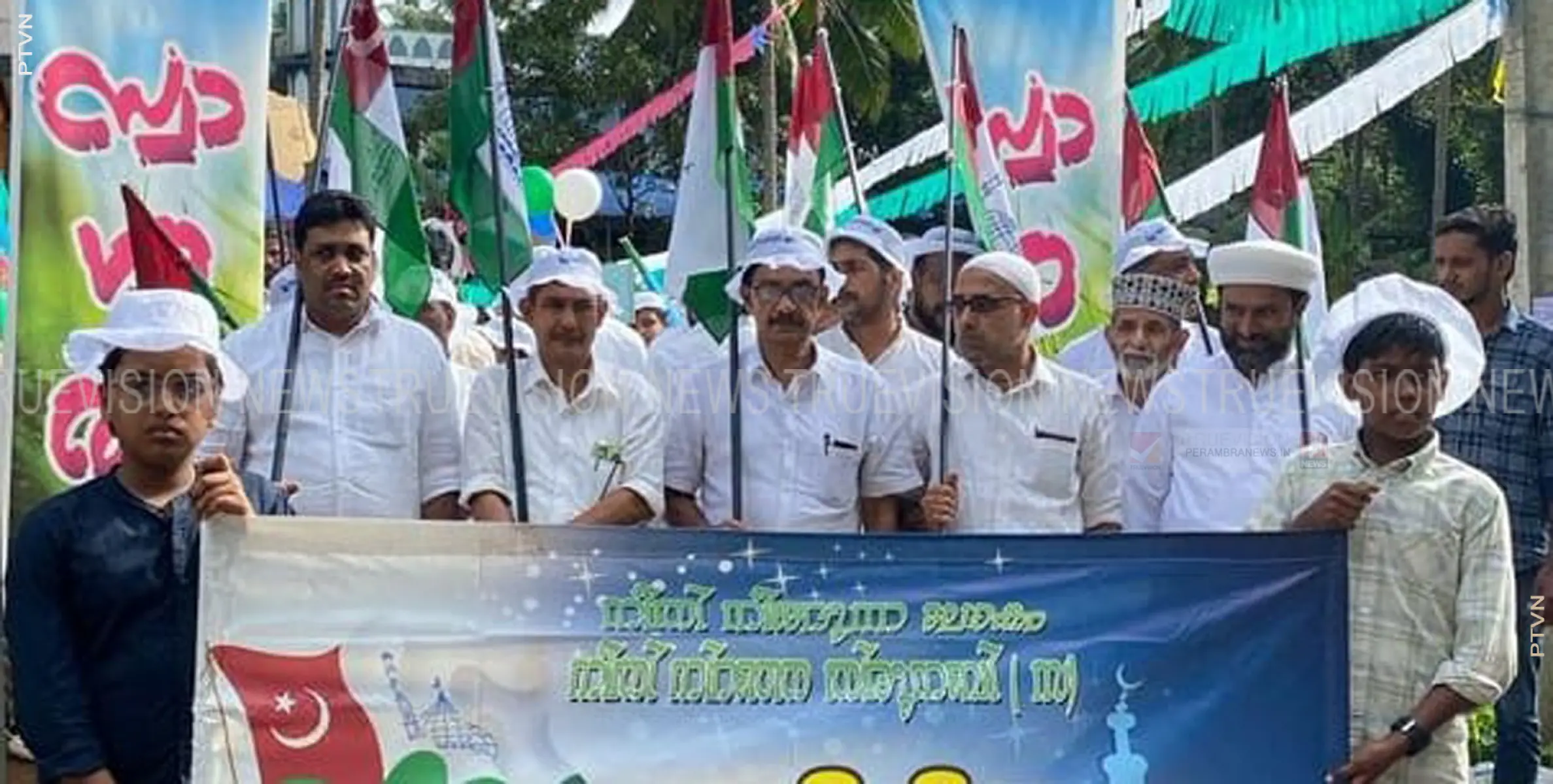 ചാവട്ട് മഹല്ല് കമ്മിറ്റി നബിദിന സ്‌നേഹ സന്ദേശ റാലി സംഘടിപ്പിച്ചു 