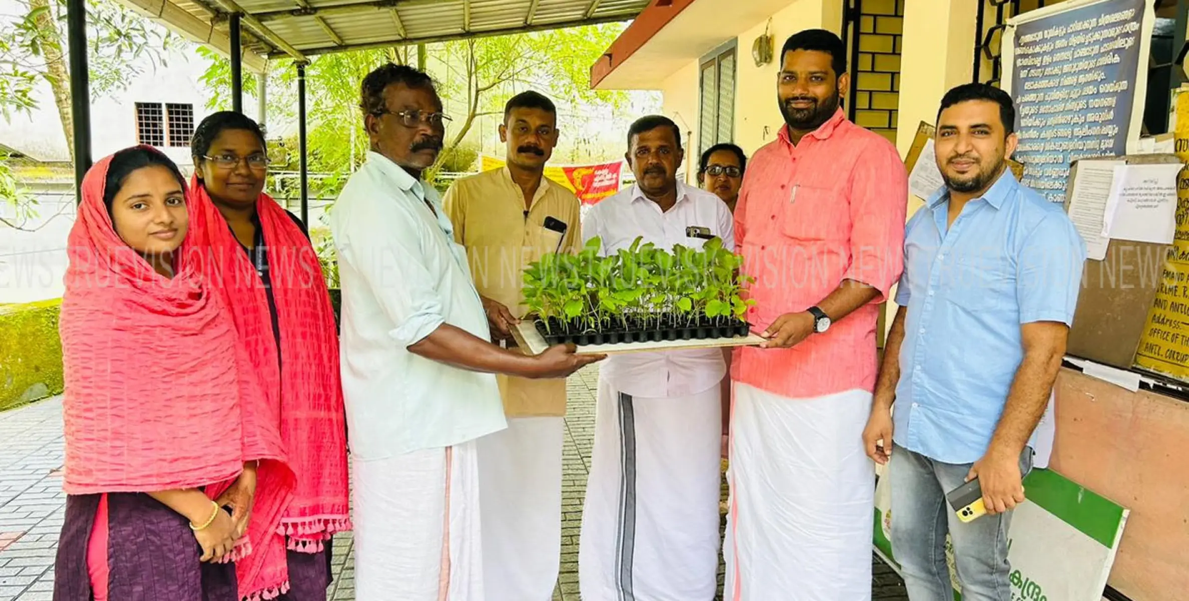 Agriculture| കൂടരഞ്ഞി ഗ്രാമപഞ്ചായത്ത്  പച്ചക്കറി തൈകള്‍ വിതരണം ചെയ്തു  