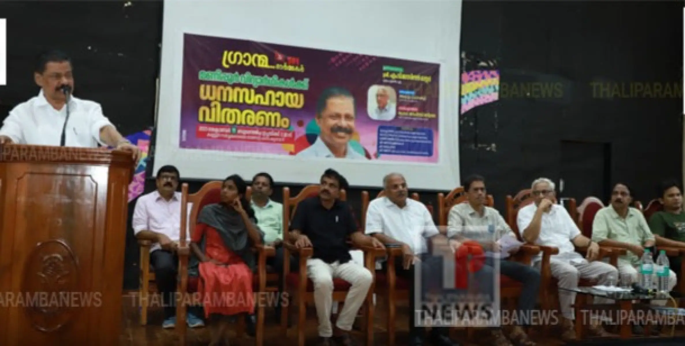 മണിപ്പൂർ വിദ്യാർത്ഥികൾക്കുള്ള ഗ്രാന്മയുടെ ധനസഹായം പ്രൊഫ. ഗോപിനാഥ് രവീന്ദ്രൻ ഏറ്റുവാങ്ങി
