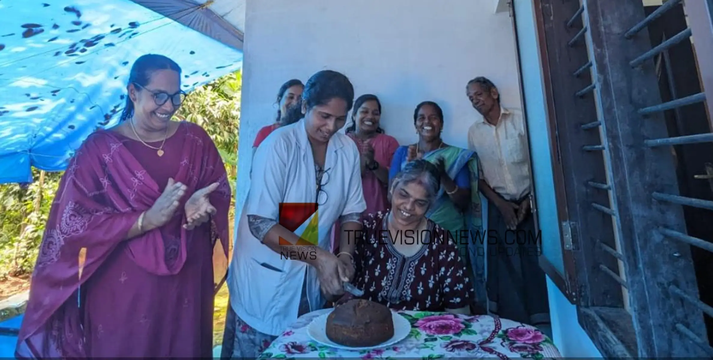 #palliyettiveday | ലോക പാലിയേറ്റിവ് ദിനം;  മരുതോങ്കരയിൽ കിടപ്പു രോഗികളെ സന്ദർശിച്ചു
