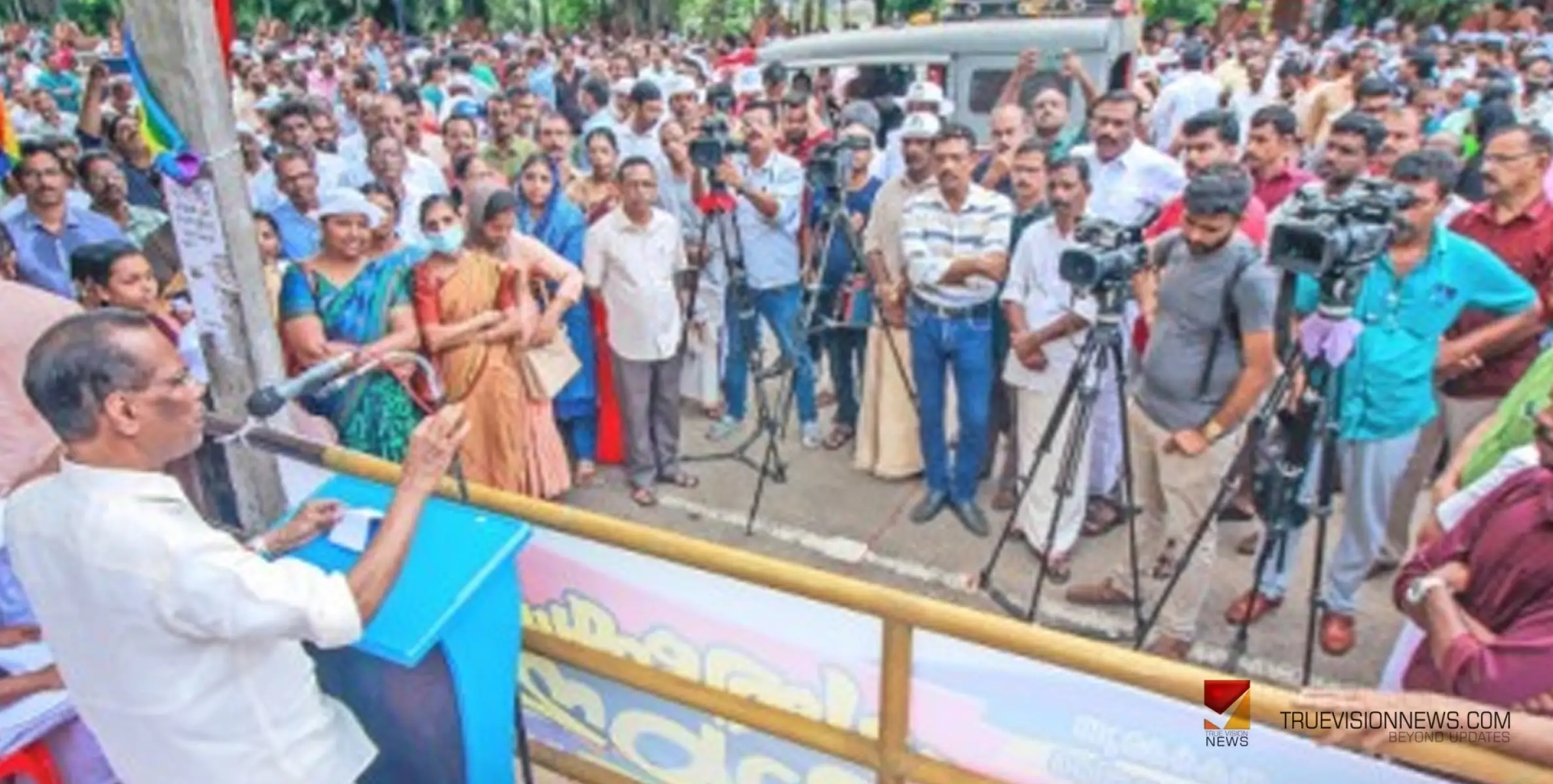 #Protests | കേന്ദ്ര സർക്കാർ നടത്തുന്ന കടന്നാക്രമണങ്ങൾക്കെതിരെ പ്രതിഷേധം