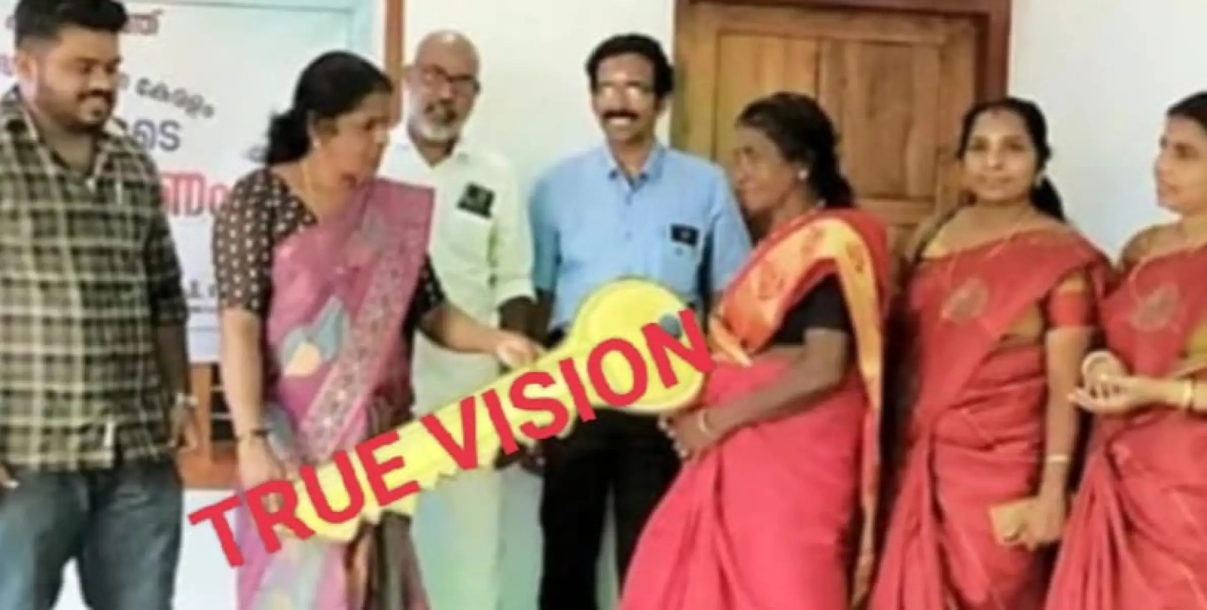 മൊകേരി പഞ്ചായത്ത് ലൈഫ് ഭവന പദ്ധതിയിൽ ഉൾപ്പെടുത്തി അതി ദരിദ്രർക്കായി നിർമിച്ച വീടുകളുടെ താക്കോൽ കൈമാറി