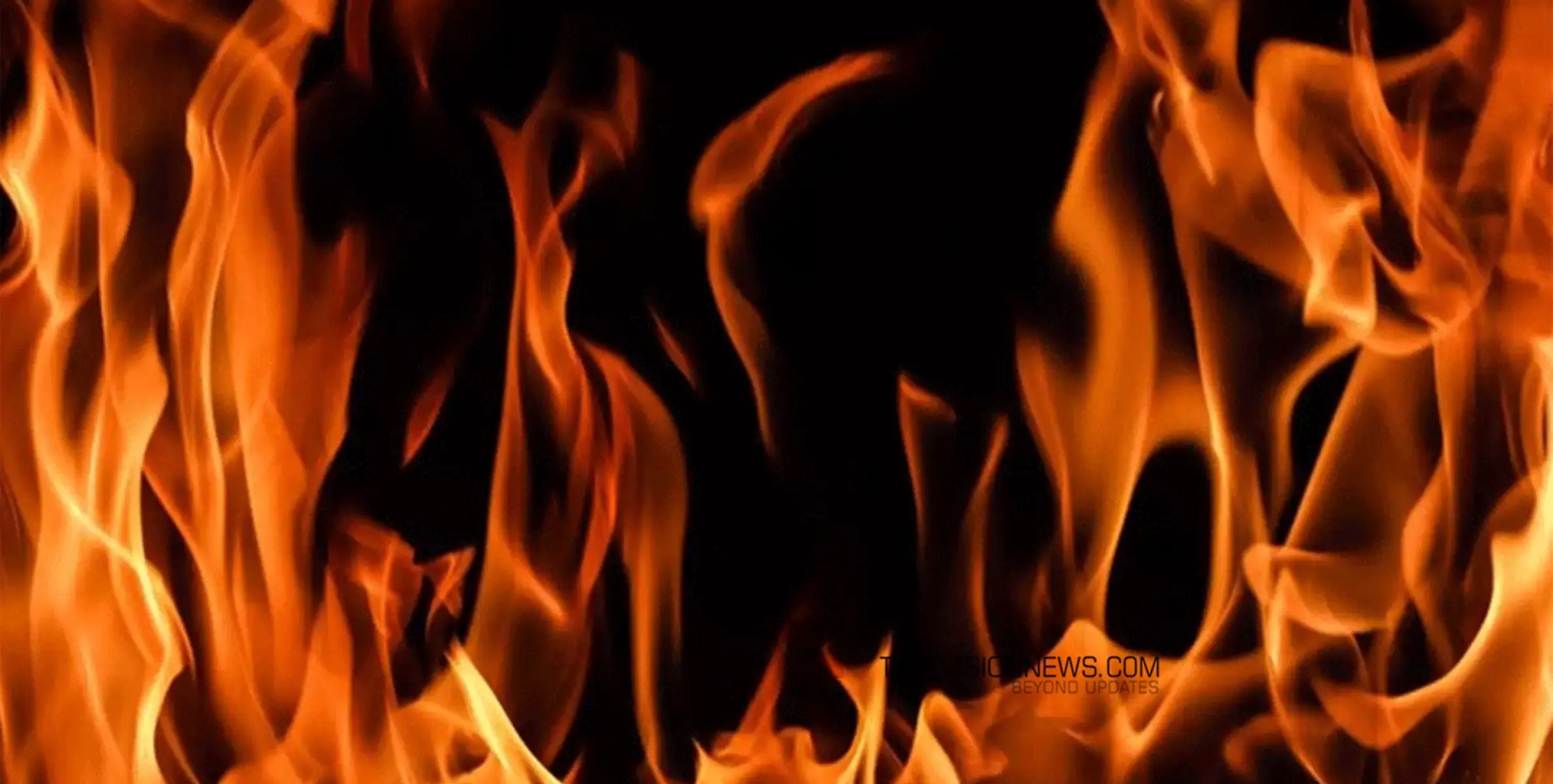 #Fire |  ബഹ്‌റൈനിൽ സൂ​ഖ്​ വാ​ഖി​ഫി​ൽ തീ​പി​ടി​ത്തം; ക​ട​ക​ൾ​ക്ക്​ നാ​ശ​ന​ഷ്​​ടം