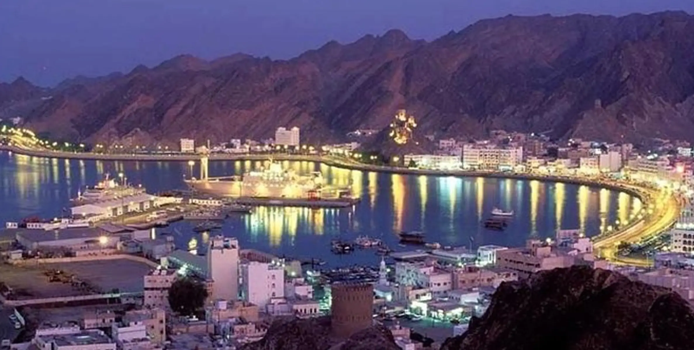 #oman | മസ്‌കറ്റില്‍ റോഡിന്റെ ഇരുവശങ്ങളില്‍ വാഹനങ്ങള്‍ പാര്‍ക്ക് ചെയ്യുന്നത് നിരോധിച്ചു