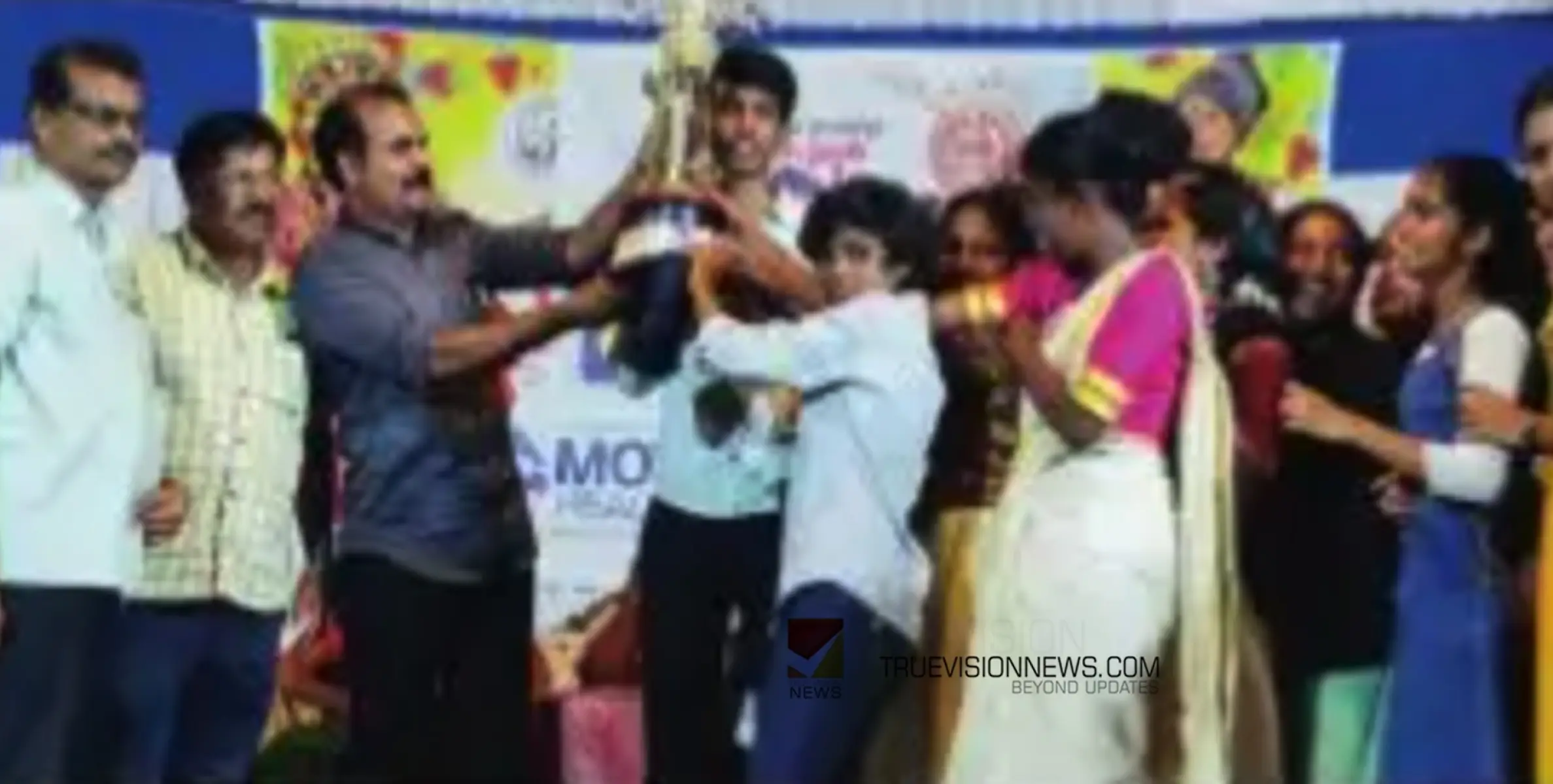 #subdistrictSchoolArtFestival  |   ഉപജില്ലാ സ്കൂ‌ൾ കലോത്സവം ; ഇരിങ്ങണ്ണൂർ ഹയർ സെക്കൻഡറി സ്‌കൂൾ ജേതാക്കളായി