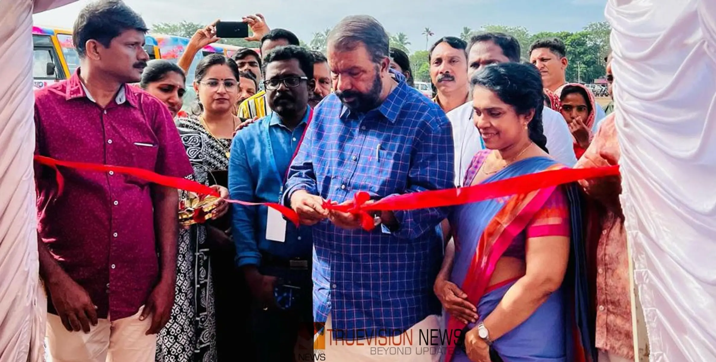 #keralaschoolkalolsavam2024 | കുട മുതല്‍ കുപ്പായങ്ങള്‍ വരെ; പ്രവൃത്തി പരിചയ പ്രദര്‍ശനമേളക്ക് തുടക്കമായി 