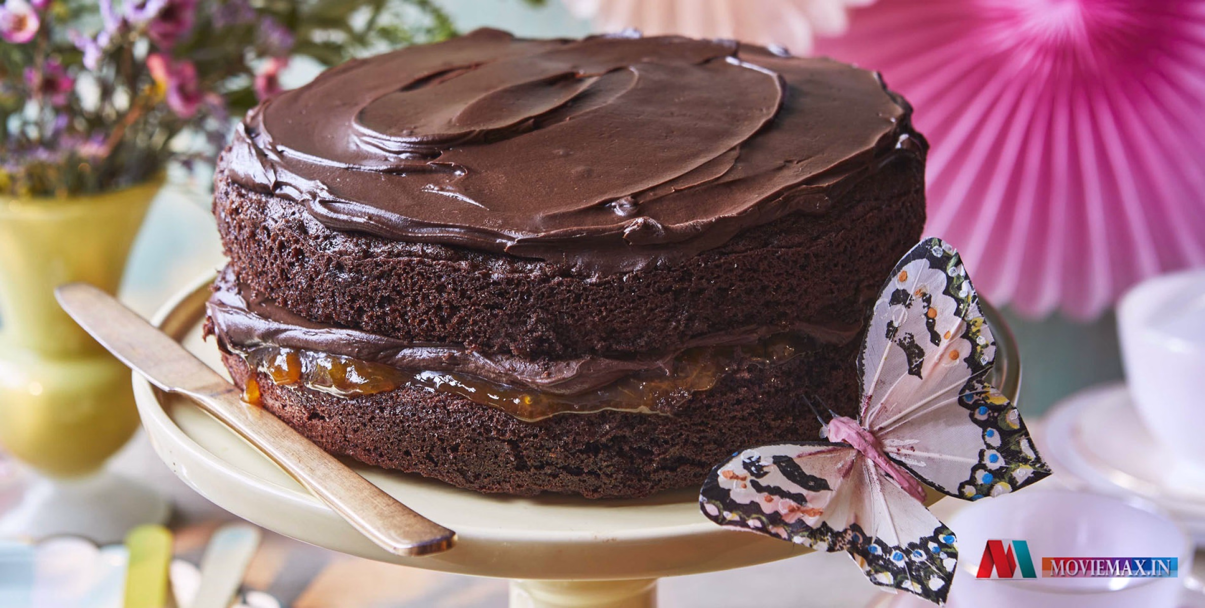 #viral | വിവാഹമോചനത്തിന് കേസ് നടക്കുമ്പോൾ വാലന്റൈൻസ് ഡേ, ചോക്ലേറ്റ് സമ്മാനിച്ച് ഭർത്താവ്, ഭാര്യയുടെ പ്രതികരണമിങ്ങനെ