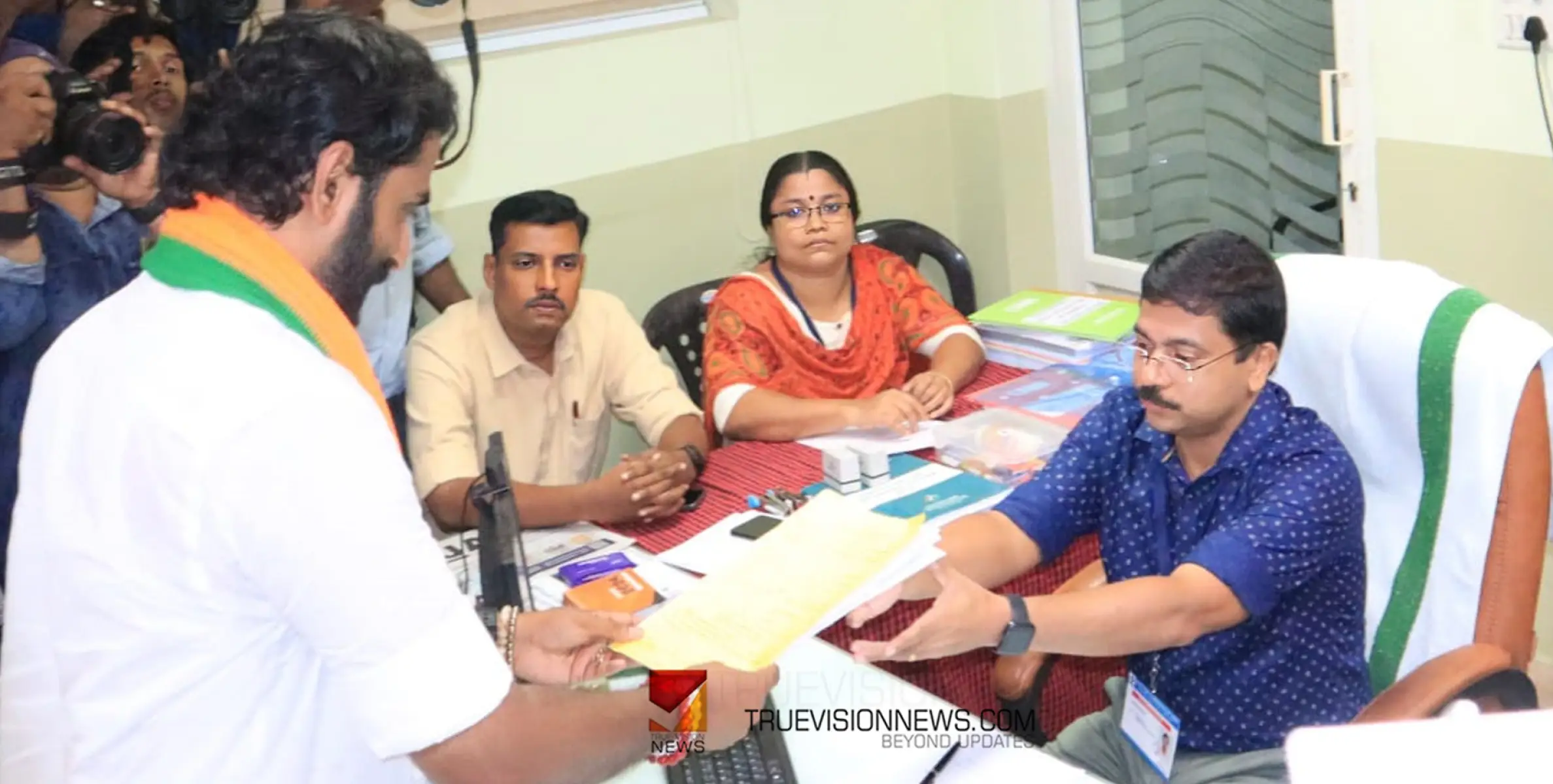 #nomination|എൻ ഡി എ സ്ഥാനാർത്ഥി സി ആർ പ്രഫുൽ കൃഷ്ണ നാമനിർദ്ദേശ പത്രിക നൽകി