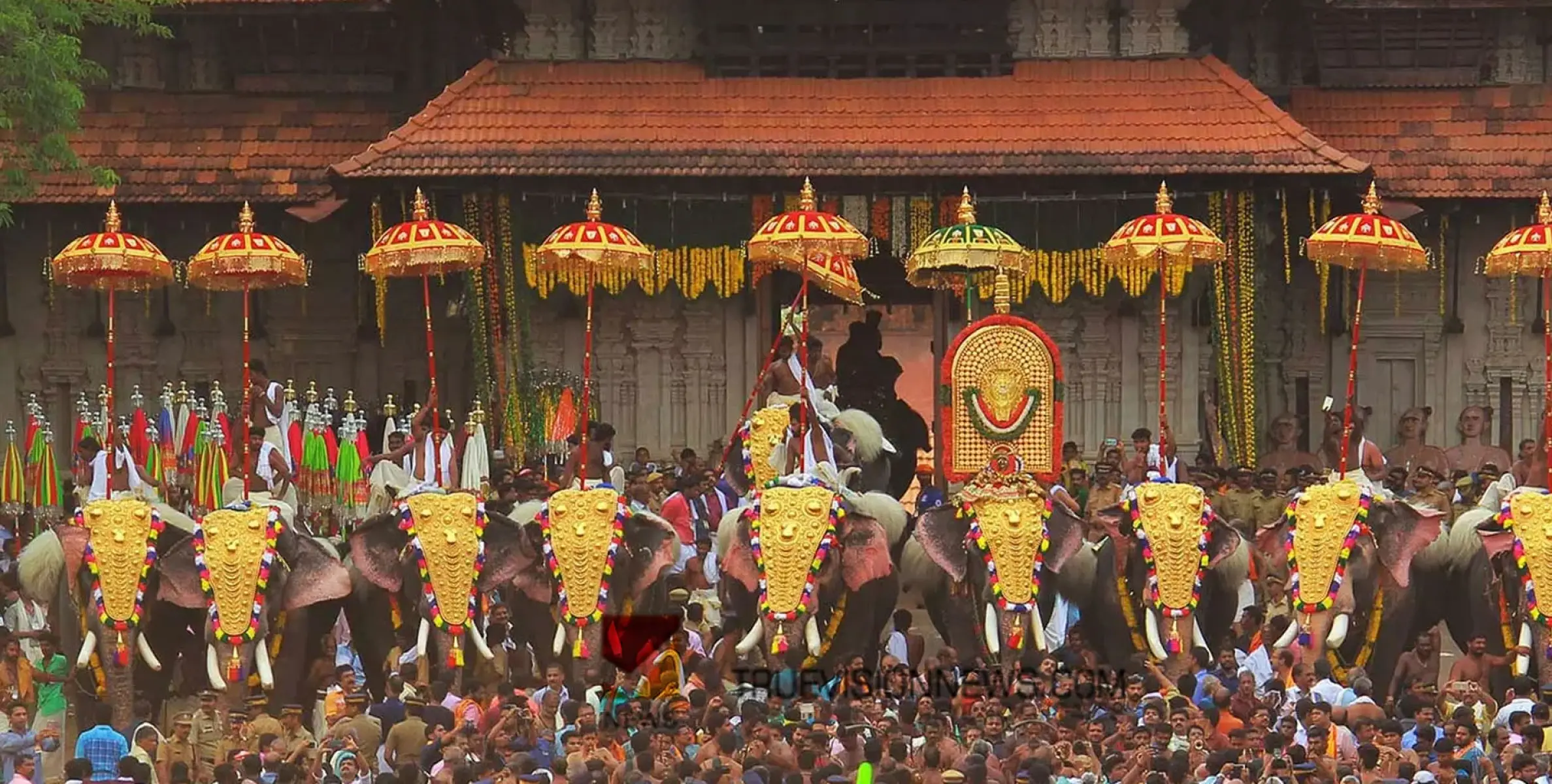 #ThrissurPooram | സാംസ്‌കാരിക നഗരി ആഘോഷ തിമിർപ്പിൽ; ചരിത്ര പ്രസിദ്ധമായ തൃശ്ശൂർ പൂരം ഇന്ന് 