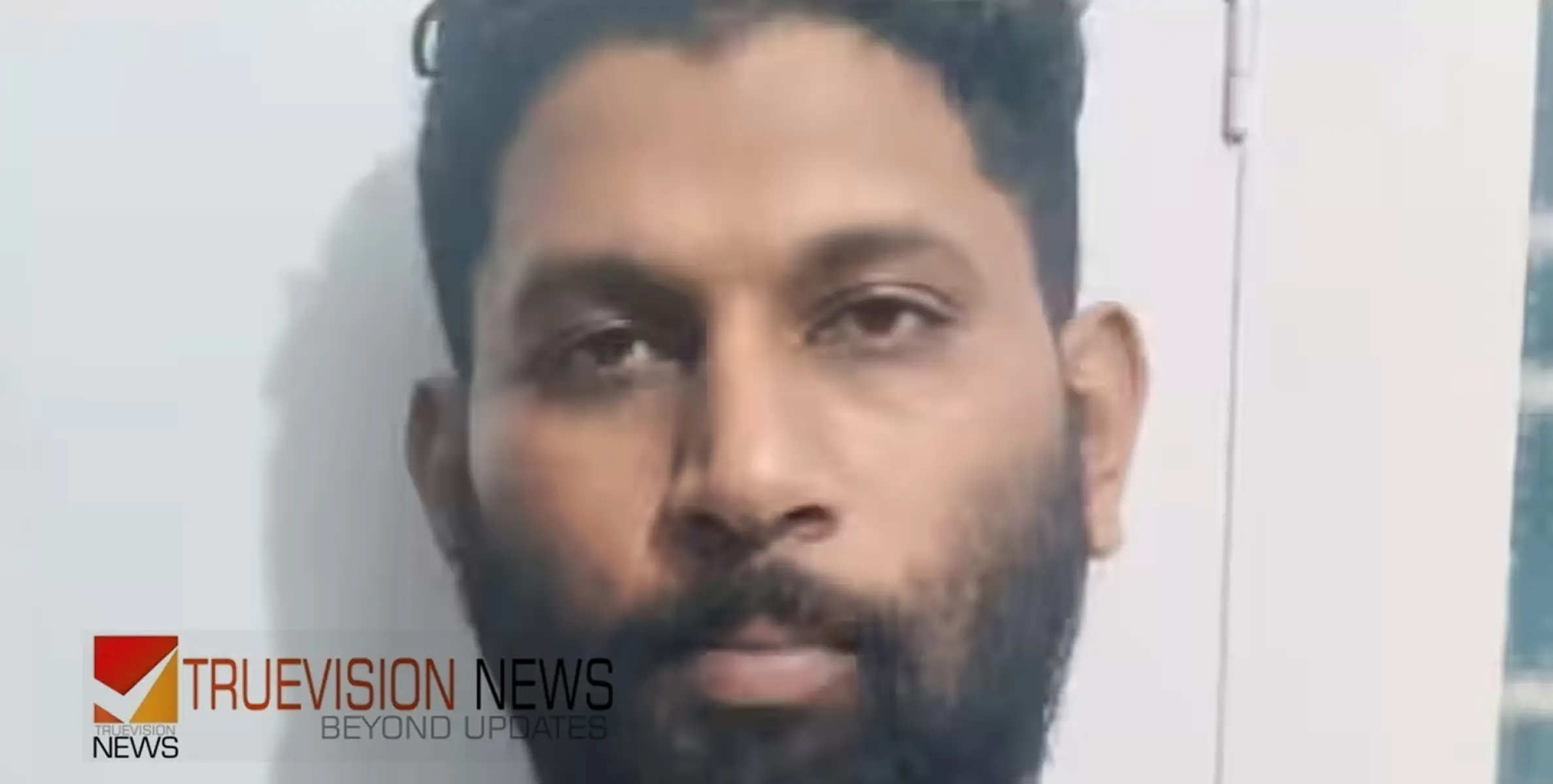 #arrest |  ചായക്കടയിൽ കയറിയത് ചായ കുടിക്കാനല്ല, മറ്റൊരു ലക്ഷ്യം', കണ്ടത് നാട്ടുകാർ; പിടിയിലായത് മാല മോഷണക്കേസിൽ