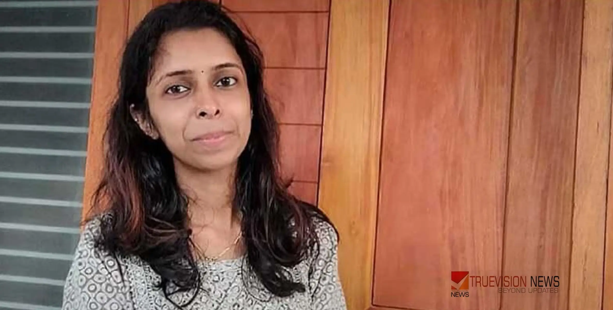 #death|പഠനത്തില്‍ മിടുക്കി, നാട്ടുകാരുടെ പ്രിയപ്പെട്ടവള്‍; മഞ്ഞപ്പിത്തം പിടിപെട്ട് മരിച്ച തീക്കുനി സ്വദേശി മേഘ്നയ്ക്ക് യാത്രാമൊഴി നൽകി നാട്