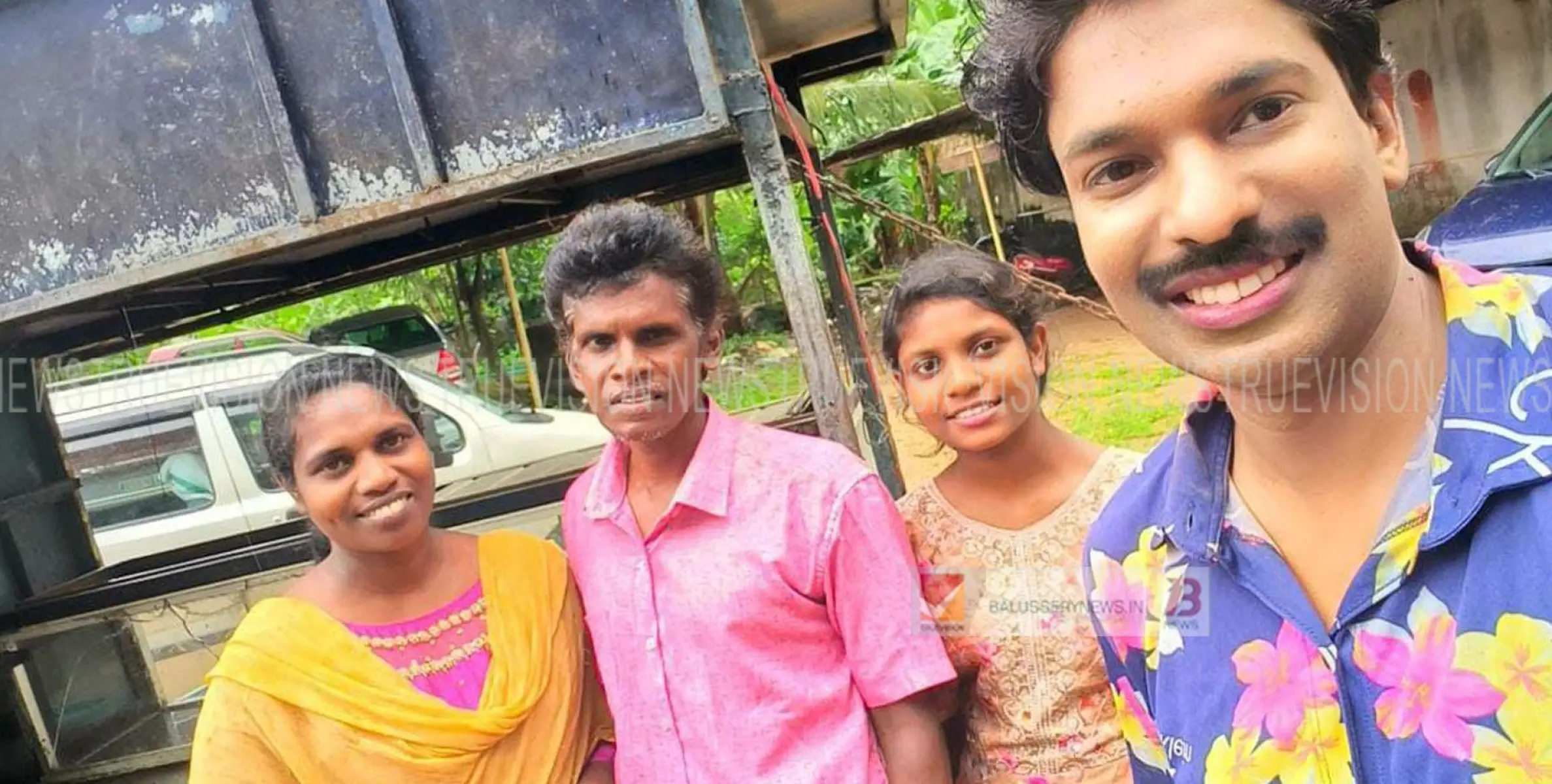 ചോര്‍ന്നൊലിക്കുന്ന വീട്ടിലിരുന്ന് പഠിച്ച് ഫുള്‍ എ പ്ലസ് നേടിയ ആര്യയ്ക്ക് താങ്ങായി സന്തോഷ്  പണ്ഡിറ്റ്