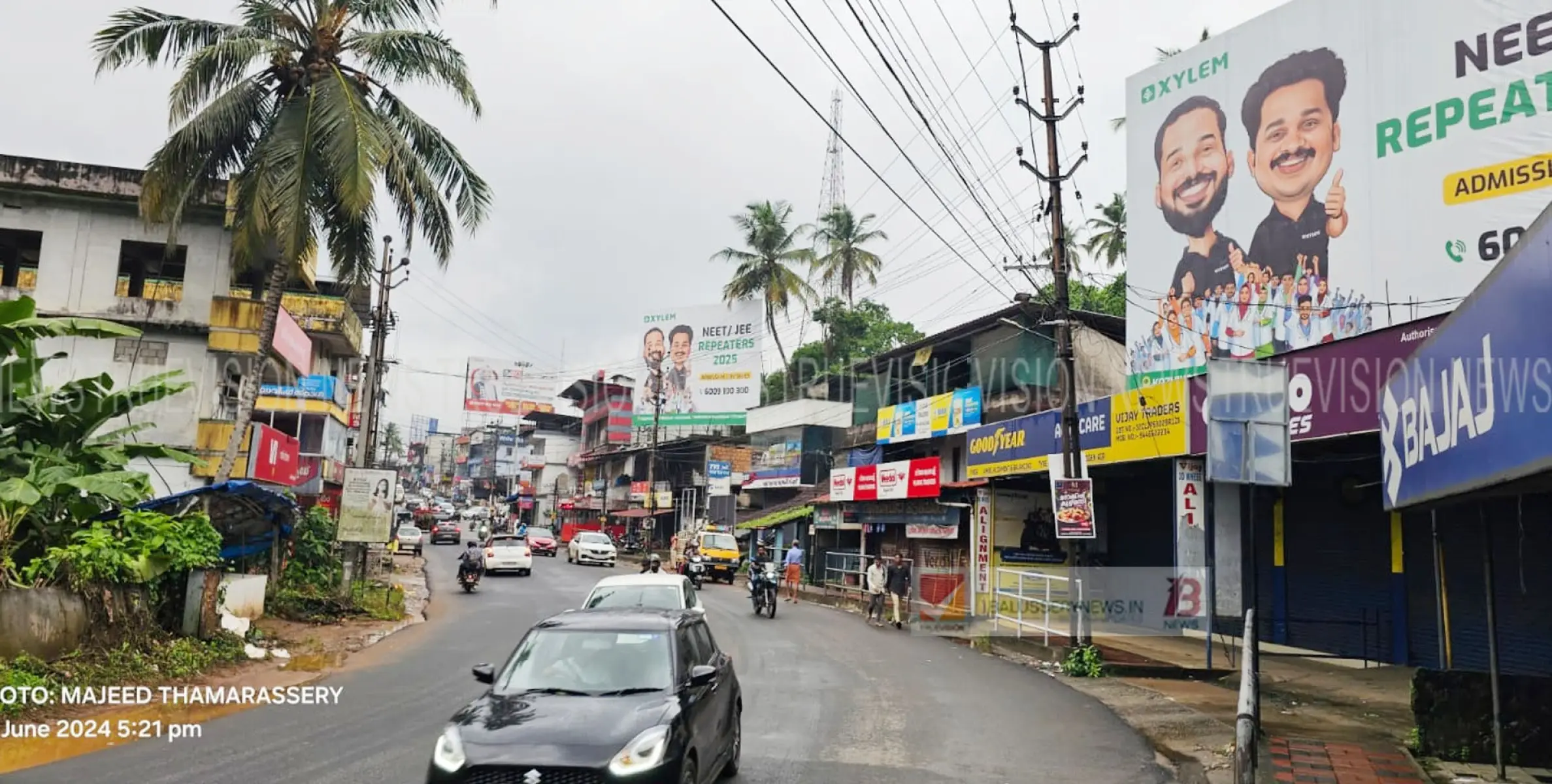 കെട്ടിടങ്ങൾക്ക് മുകളിലെ പരസ്യബോർഡുകൾ സുരക്ഷ ഉറപ്പുവരുത്തണമെന്ന ആവശ്യവുമായി നാട്ടുകാർ രംഗത്ത് 